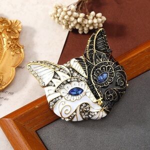 Large Carnival Venetian Mardi Gras Vintage Style Enamel Cat Mask Brooch Pin